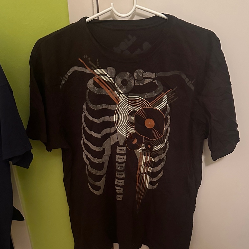 Men's Black Skeleton Graphic Tee